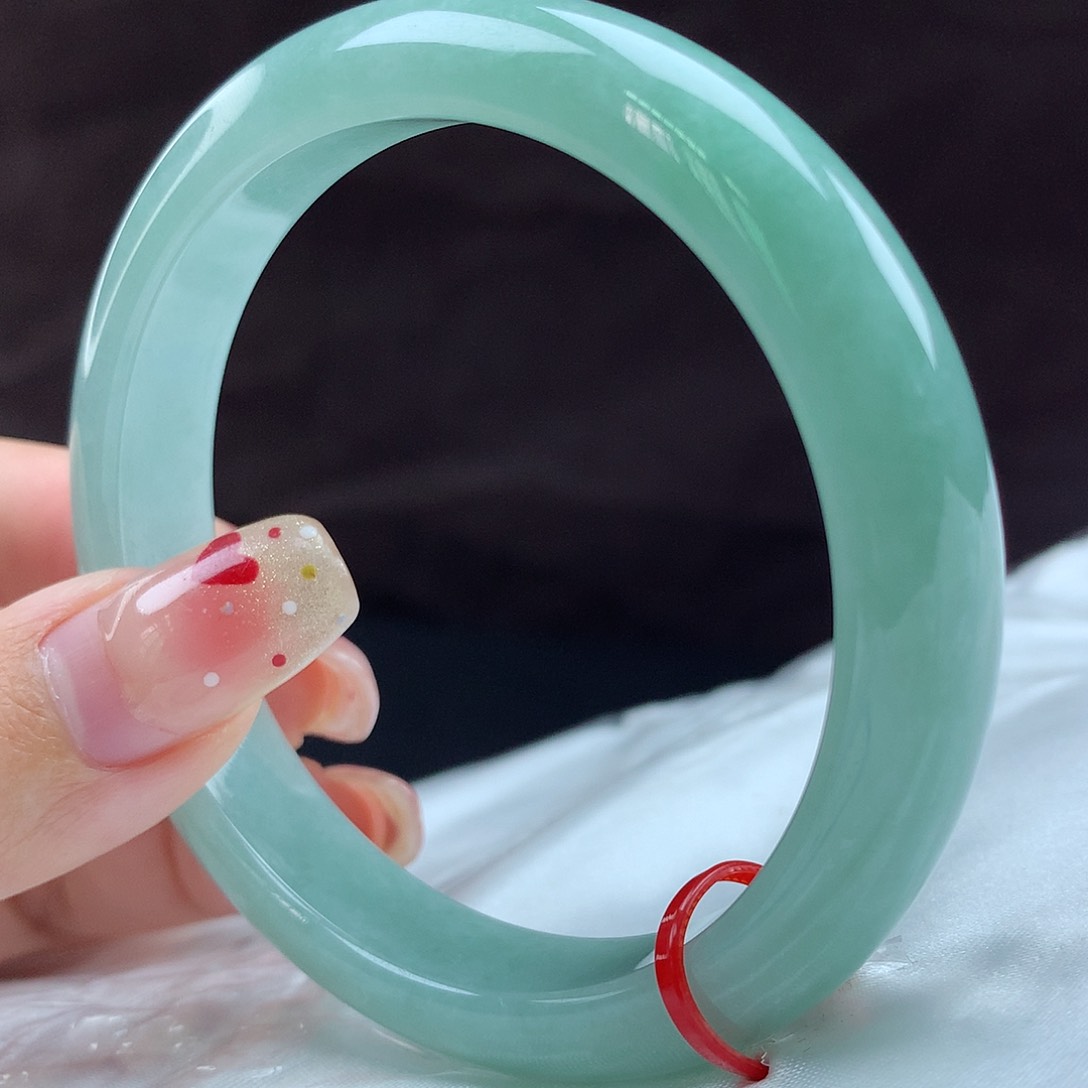 翡翠未镶嵌手镯89036,，