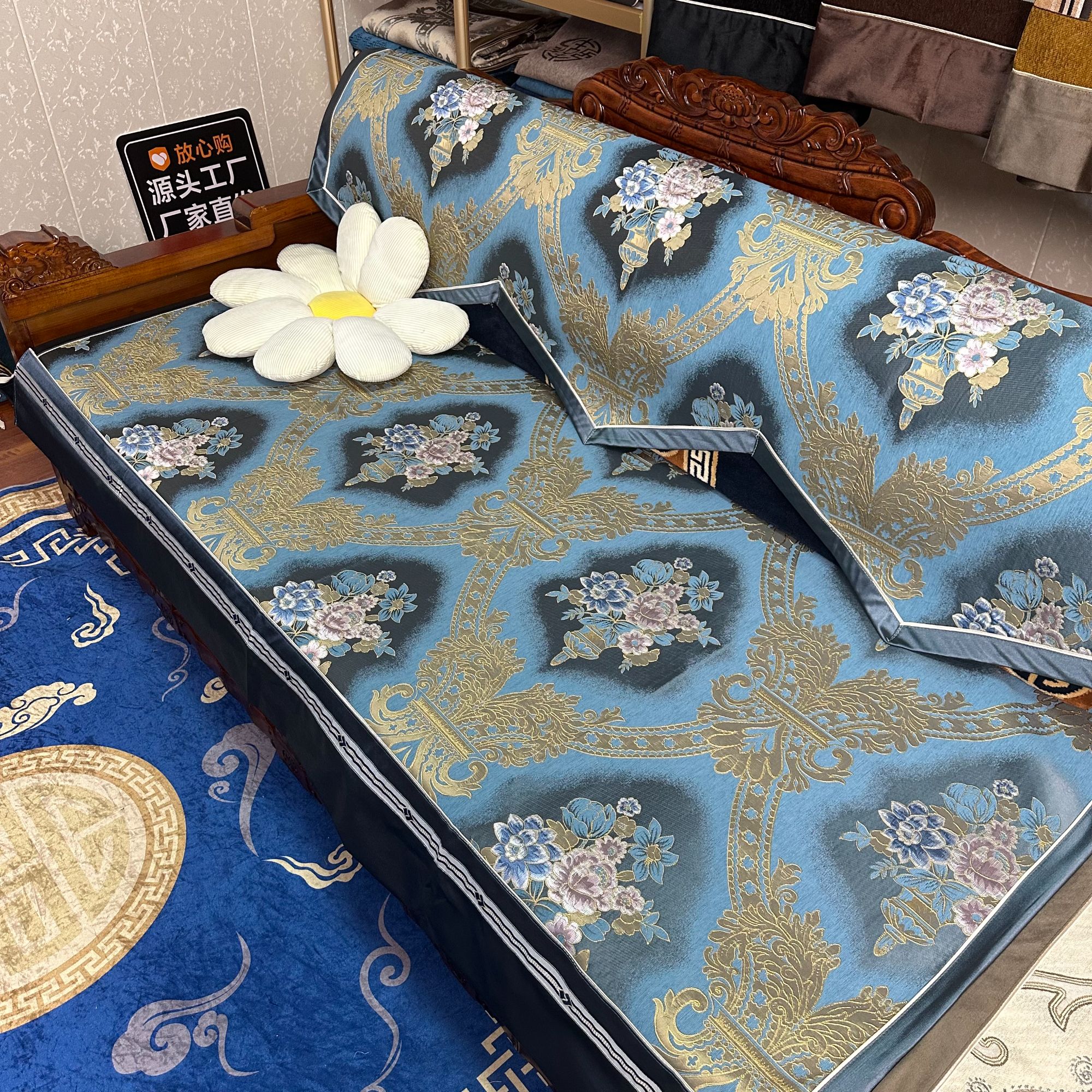 高级感高精密藏式沙发垫加厚凉感可机洗四季款防滑高档手工床边垫