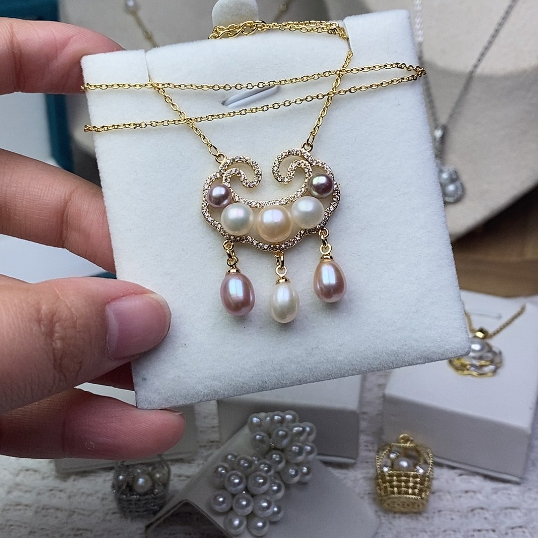 银S925镶嵌耳饰淡水珍珠