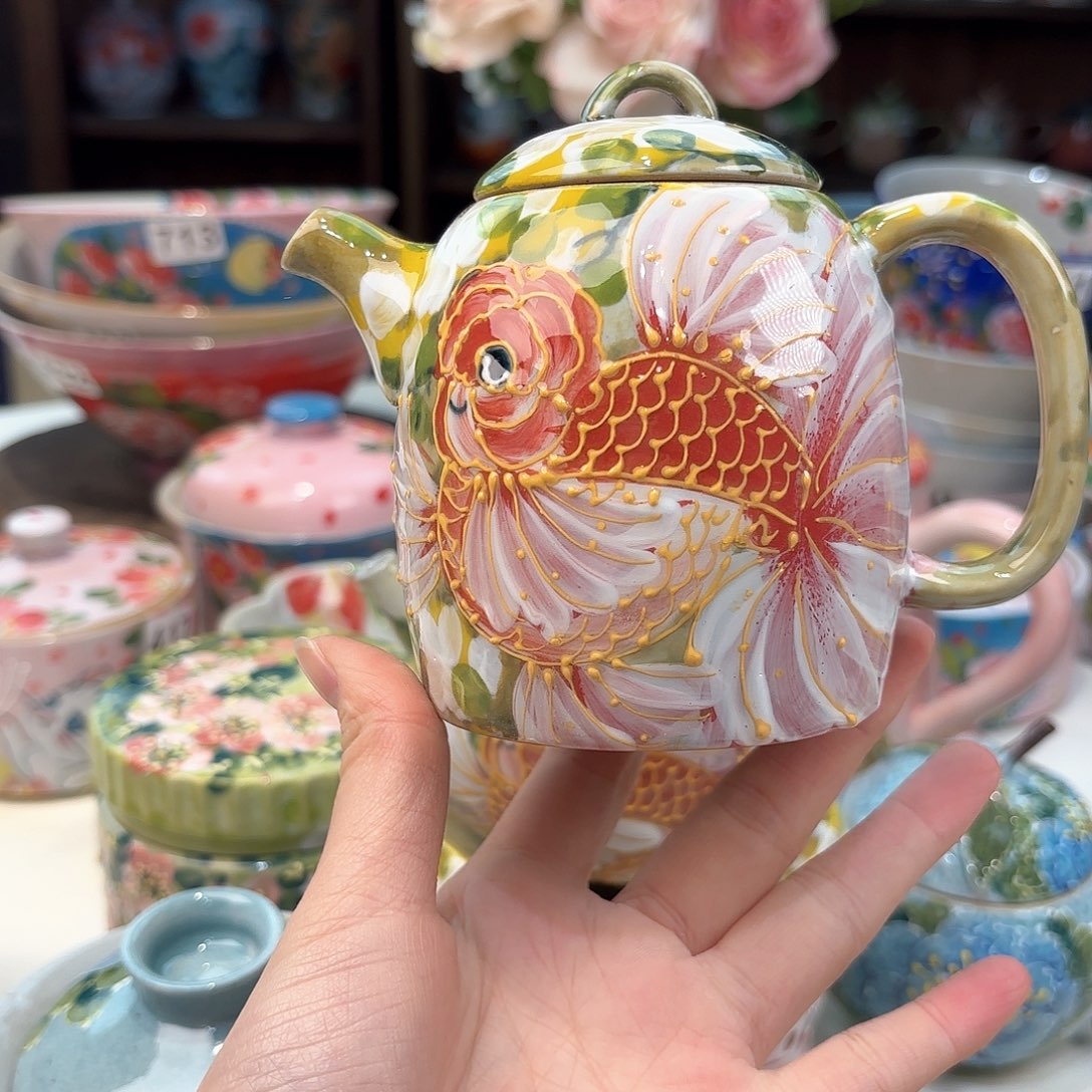 瓷片兔兔好可爱啊我