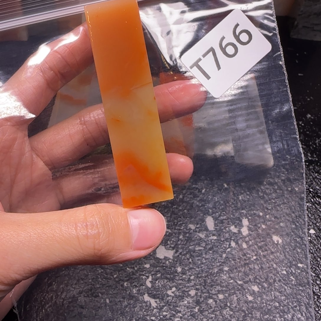 老挝石喵**叫老挝石 老挝石