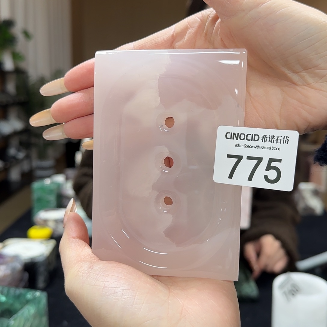 粉玉皂托775。  福利