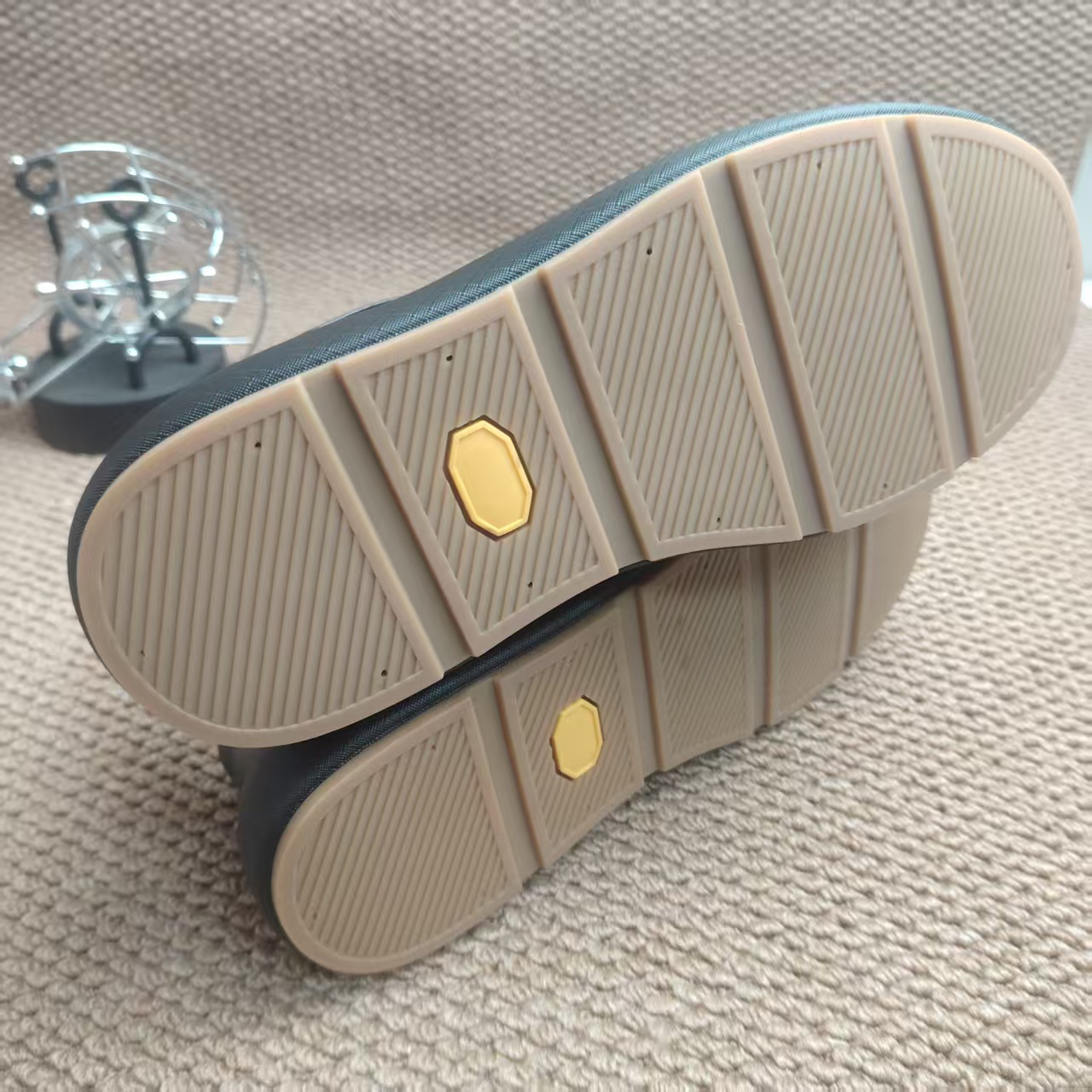 28-6新款到货爆款时尚休闲鞋男士男鞋100