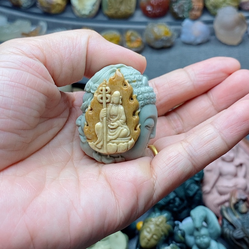 【闪购商品】定制石英质玉吊坠未镶嵌