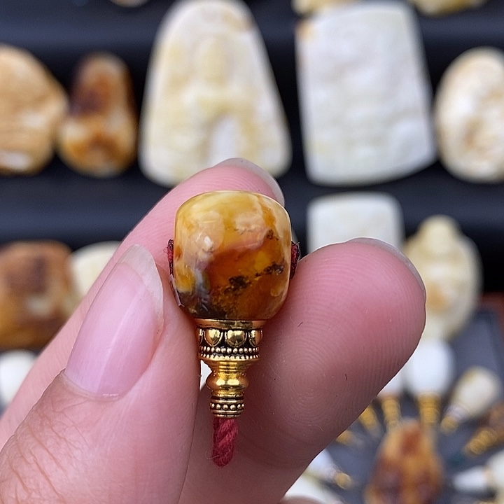 琥珀未镶嵌裸石11特色三通c553
