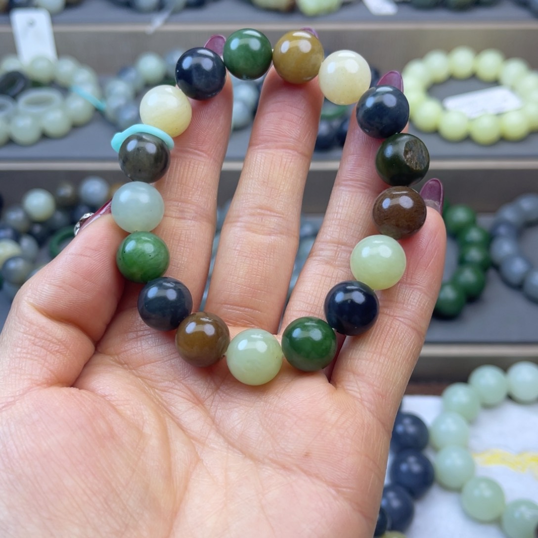 和田玉手链未镶嵌求***签