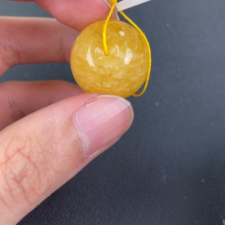 琥珀裸石未镶嵌天然65