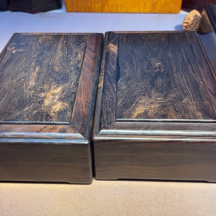 小***包机关盒。                 