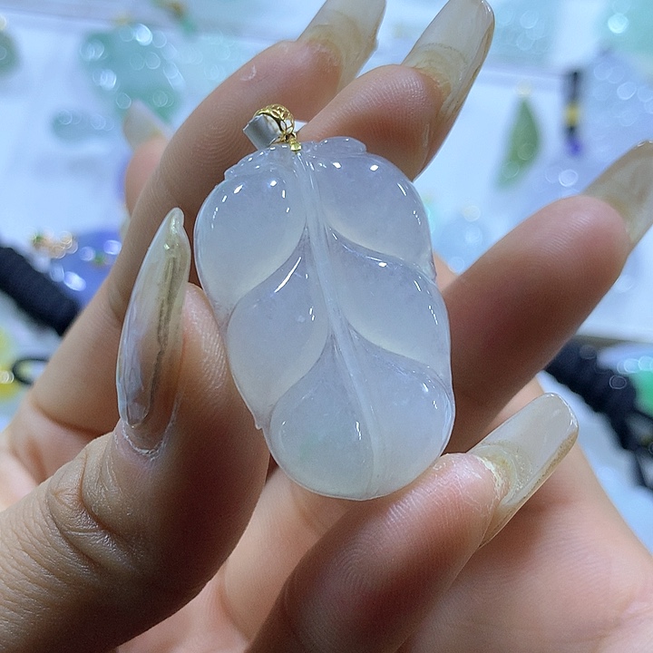 翡翠颈饰18K金镶嵌天然翡翠A货吊坠