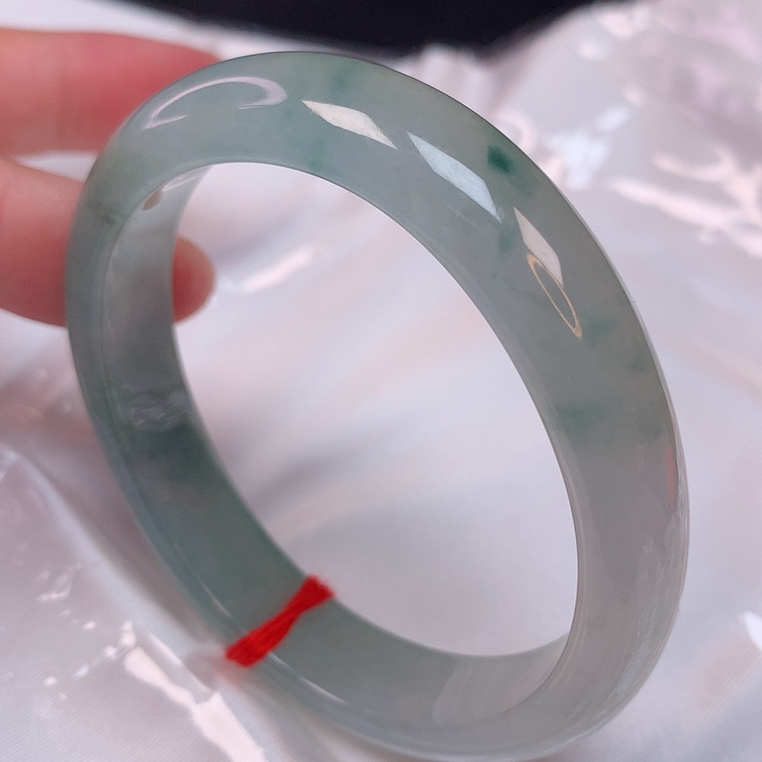 翡翠手镯（贵妃镯）未镶嵌56