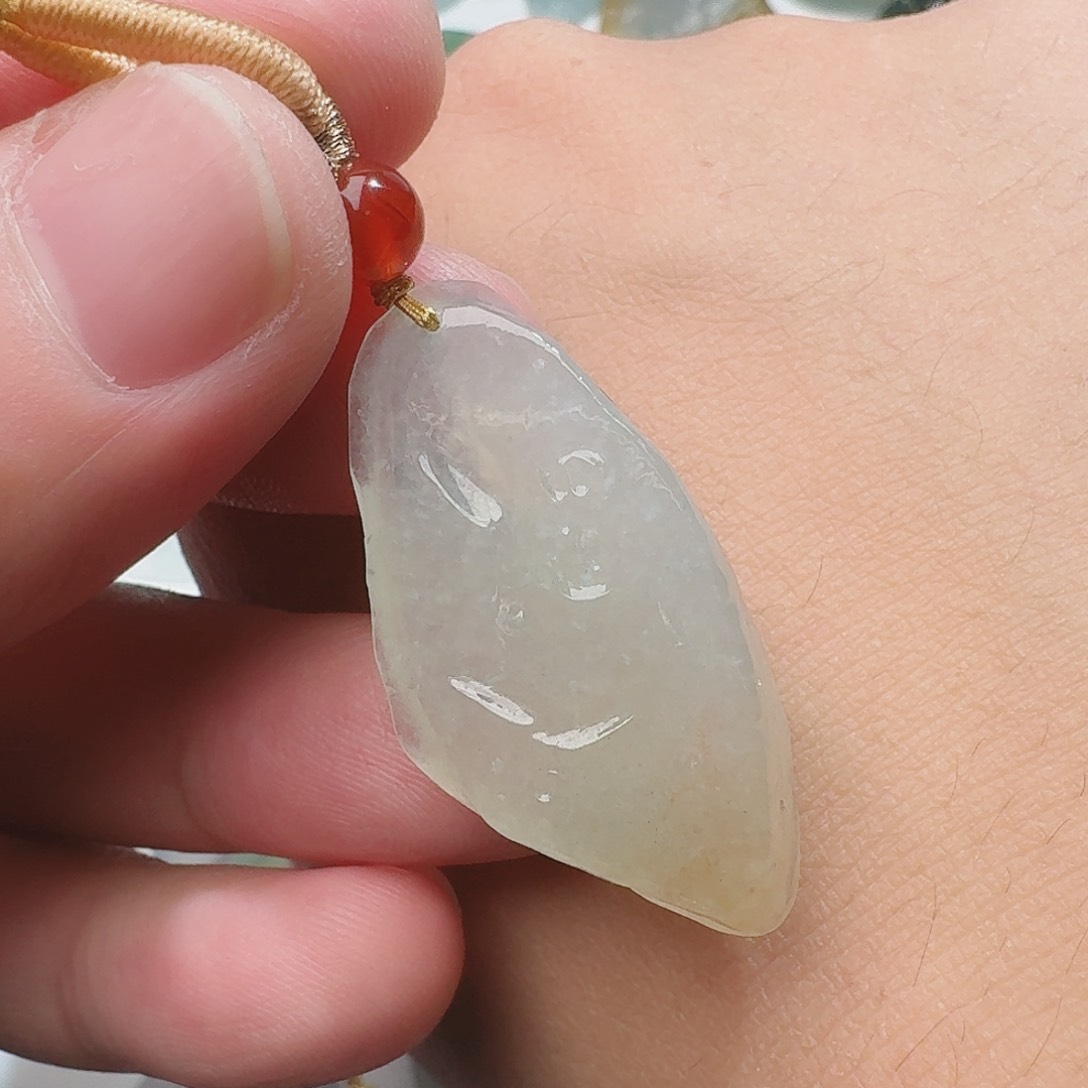 翡翠颈饰未镶嵌天然缅甸翡翠A货随形吊坠