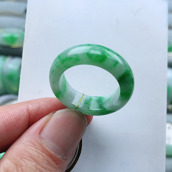 翡翠未镶嵌戒指23号圈
