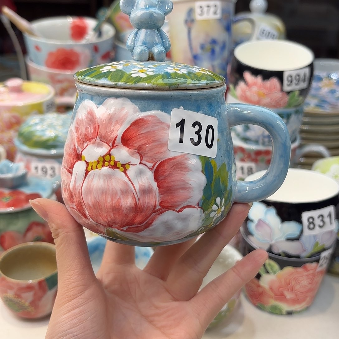 瓷片兔兔好可爱啊