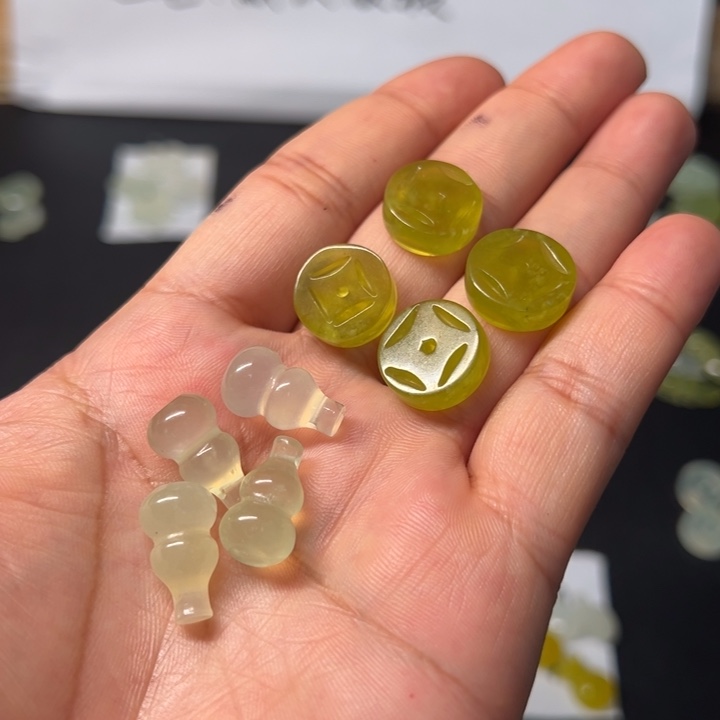 用***5岫玉未镶嵌吊坠(不含链)