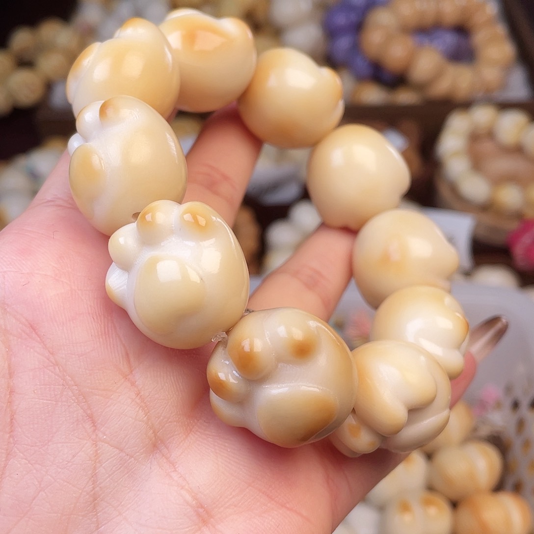 吊坠白玉菩提洛*天样板象牙果瑕疵不补