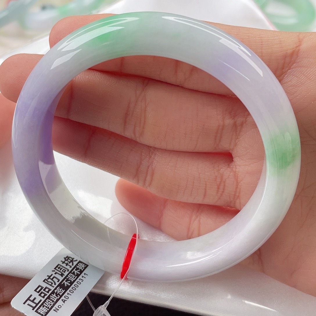 翡翠手镯未镶嵌58.5正圈