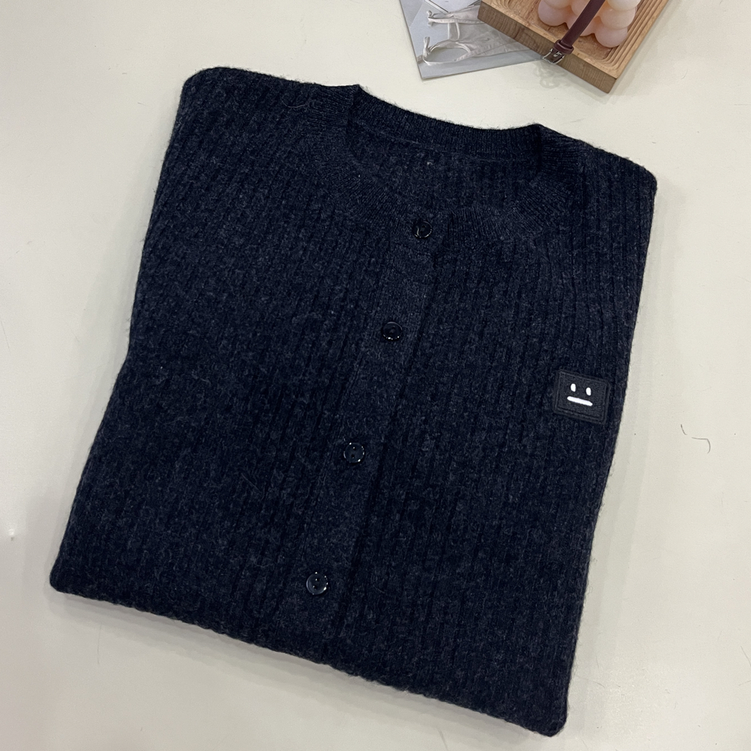 绒品 韩系笑脸刺绣坑条加厚圆领开衫针织衫