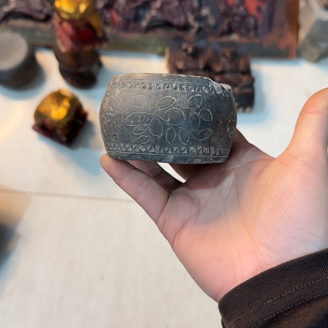 香榧木歌**航老木雕艺术的