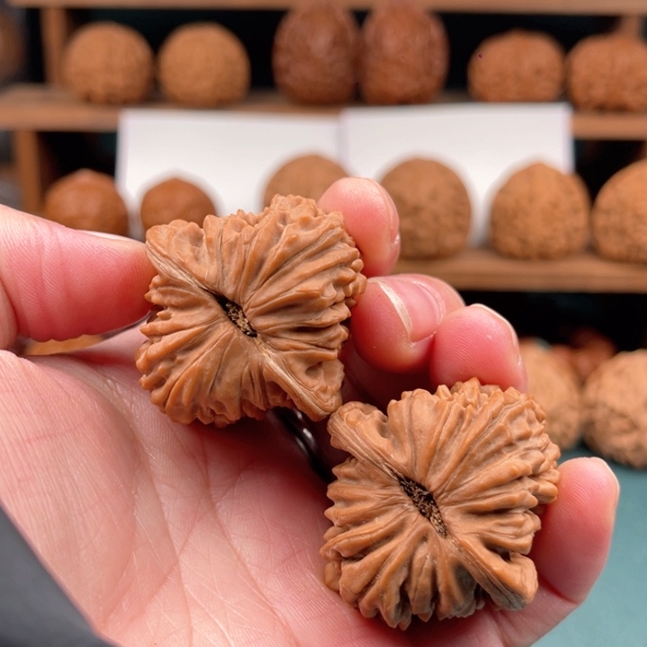 文玩核桃把件38/39平谷四座楼