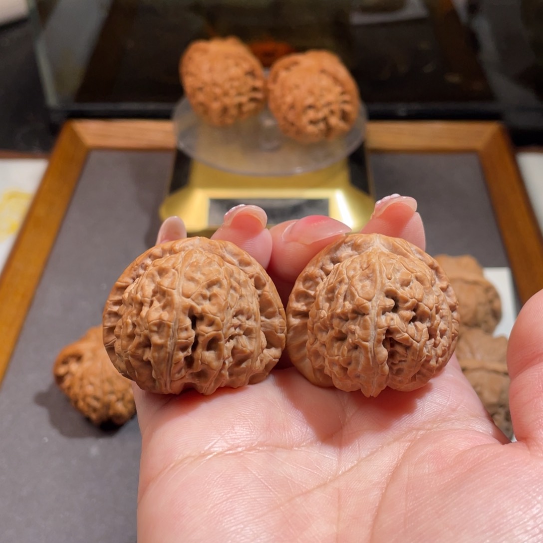 文玩核桃吊坠38白狮子