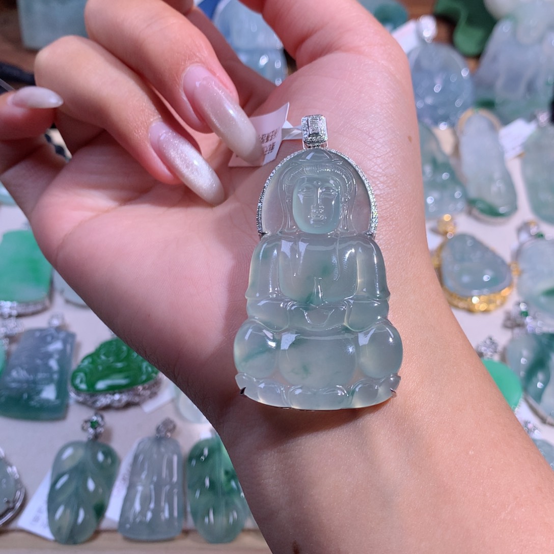 翡翠吊坠(不含链)18K金镶嵌