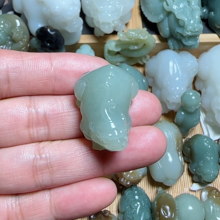 和田玉挂件未镶嵌