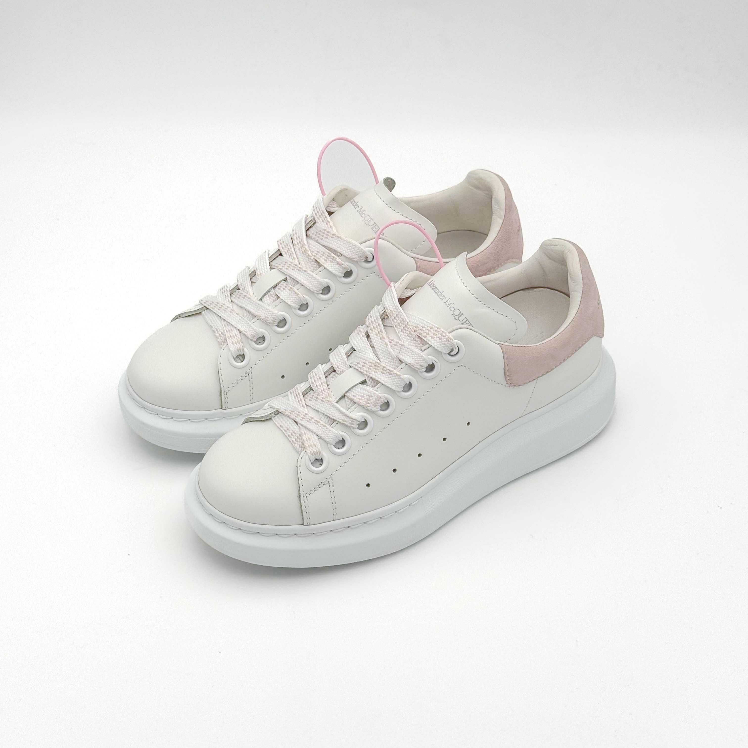 95新 Alexander McQueen/亚历山大·麦昆 粉尾小白鞋/35.5/DM0835