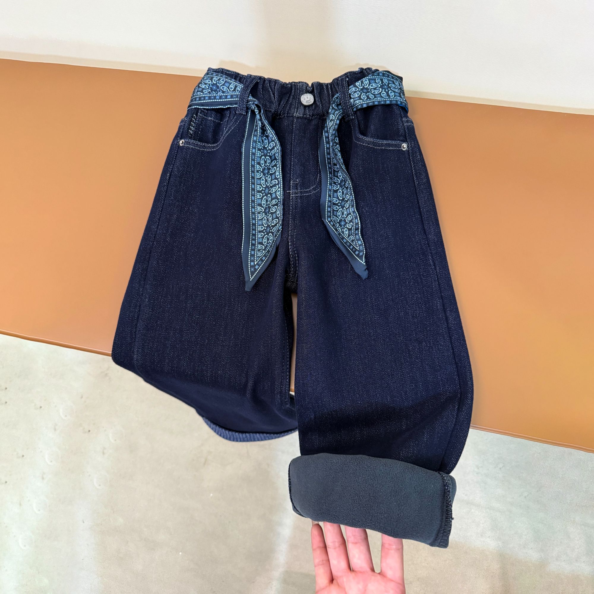 【不掉色，高品质】女童牛仔裤秋冬新款2025中大童加绒儿童休闲秋季