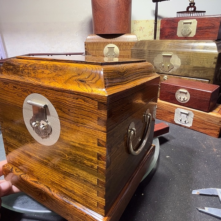 非洲紫檀（红花梨）黄金檀