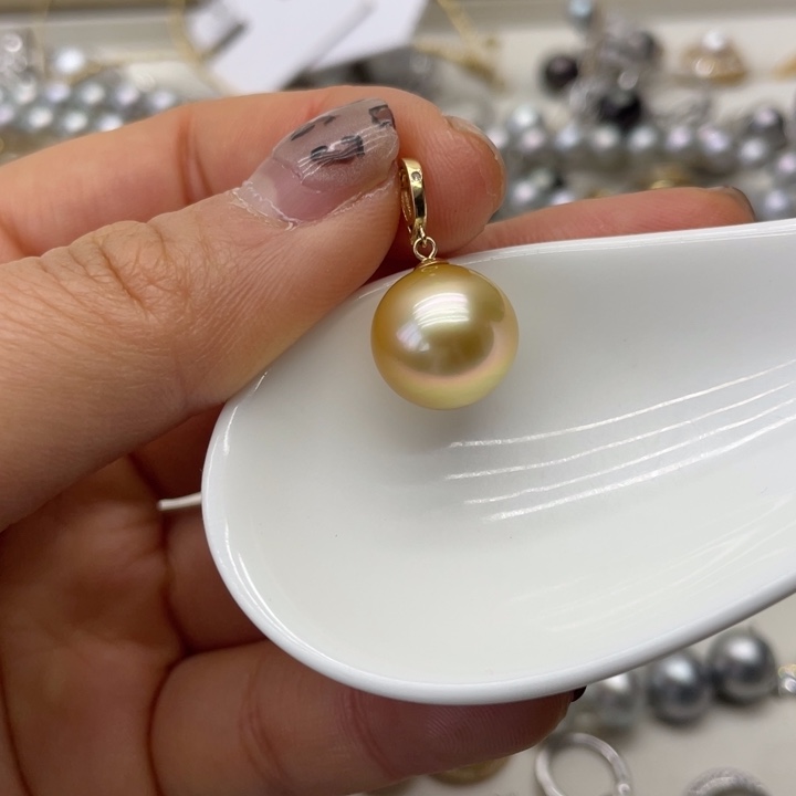 海水珍珠吊坠(不含链)18K金镶嵌