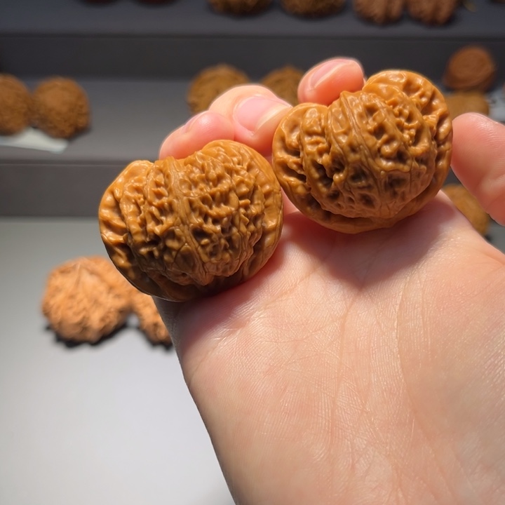 文玩核桃把件宫灯210