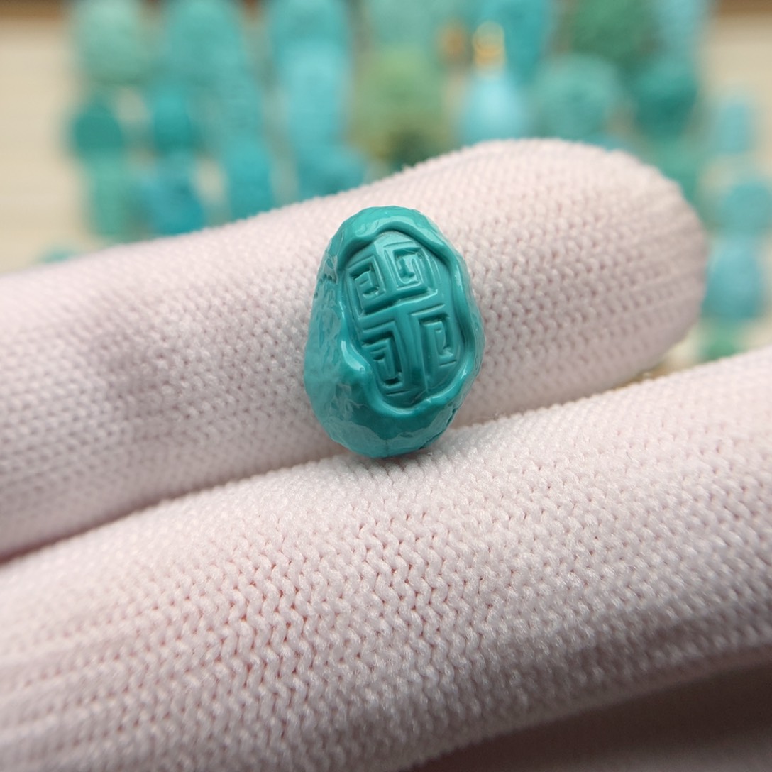 绿松石配饰未镶嵌