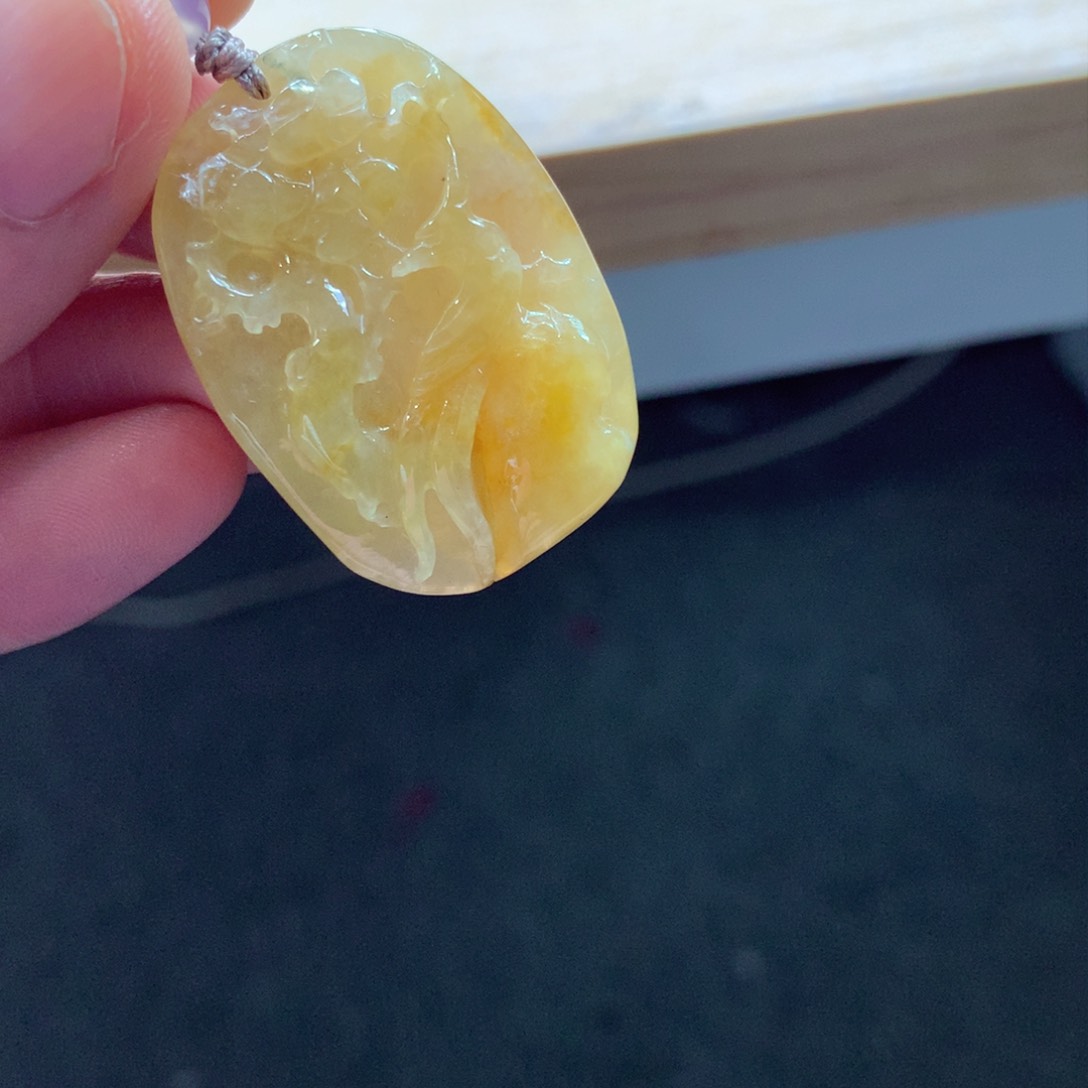 翡翠颈饰未镶嵌吊坠