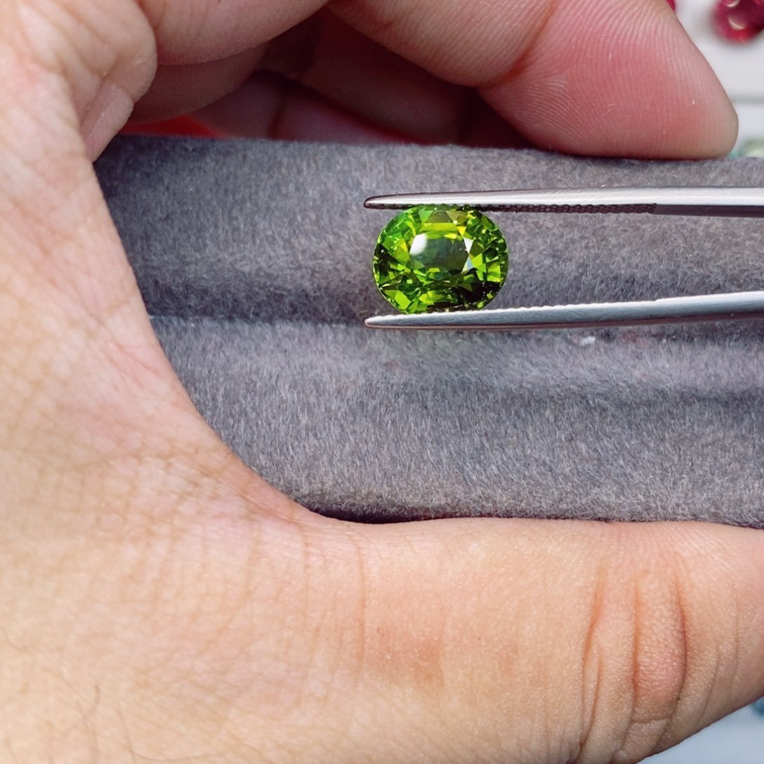 碧玺裸石未镶嵌碧玺4.04克拉