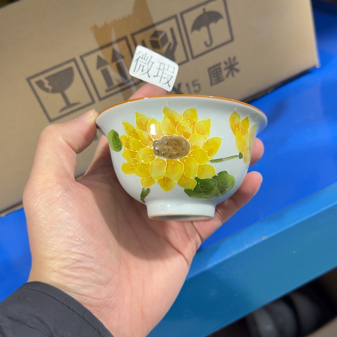 釉下手绘茶具微瑕