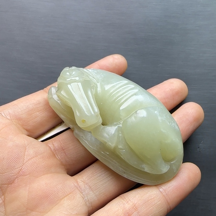 龙***和田玉未镶嵌挂件