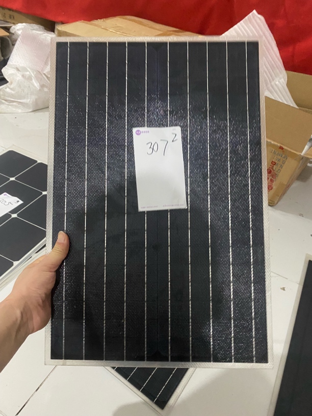 307号18V30W单晶硅太阳能板