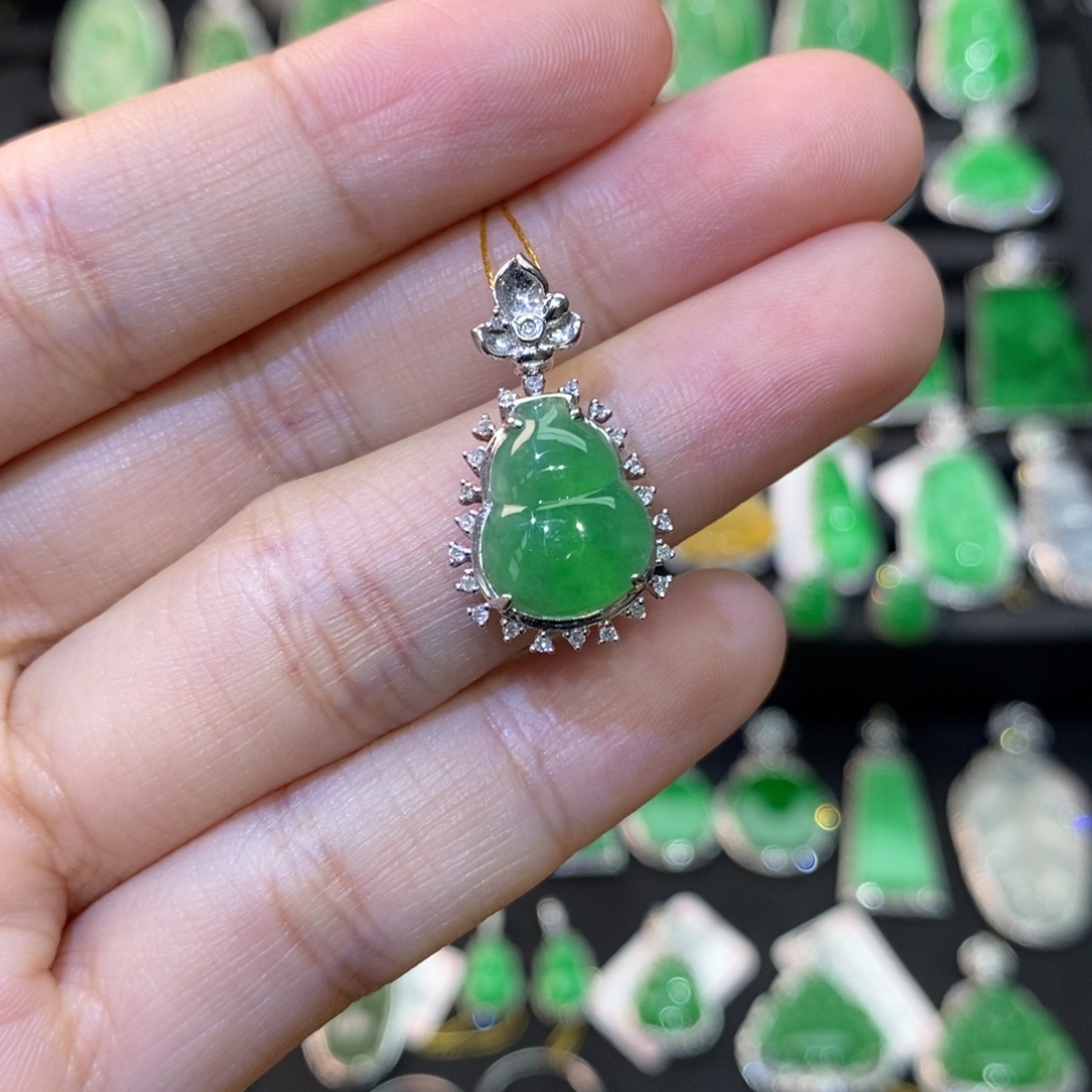 翡翠18K金镶嵌吊坠(不含链)