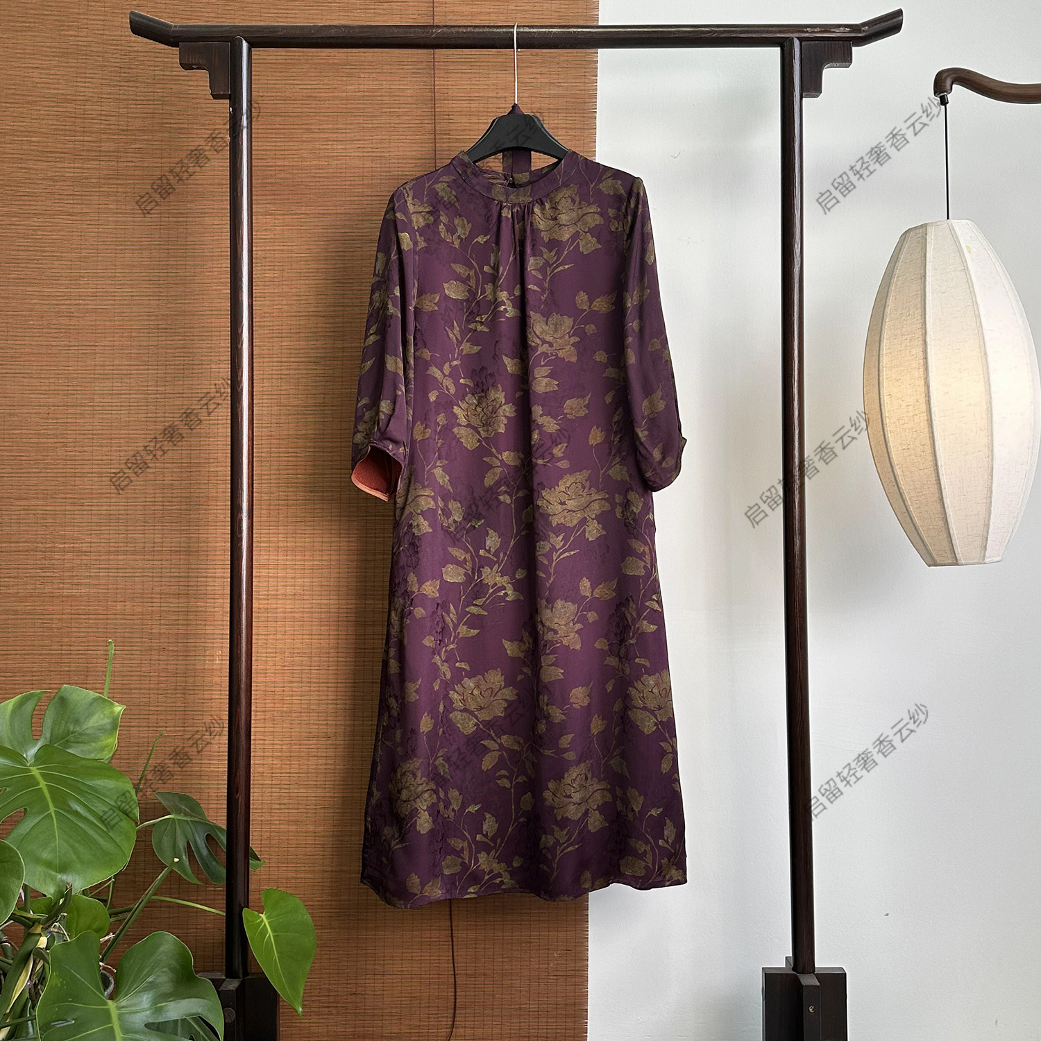 【253773】绛紫鎏花 新中式40姆米  刻花连衣裙