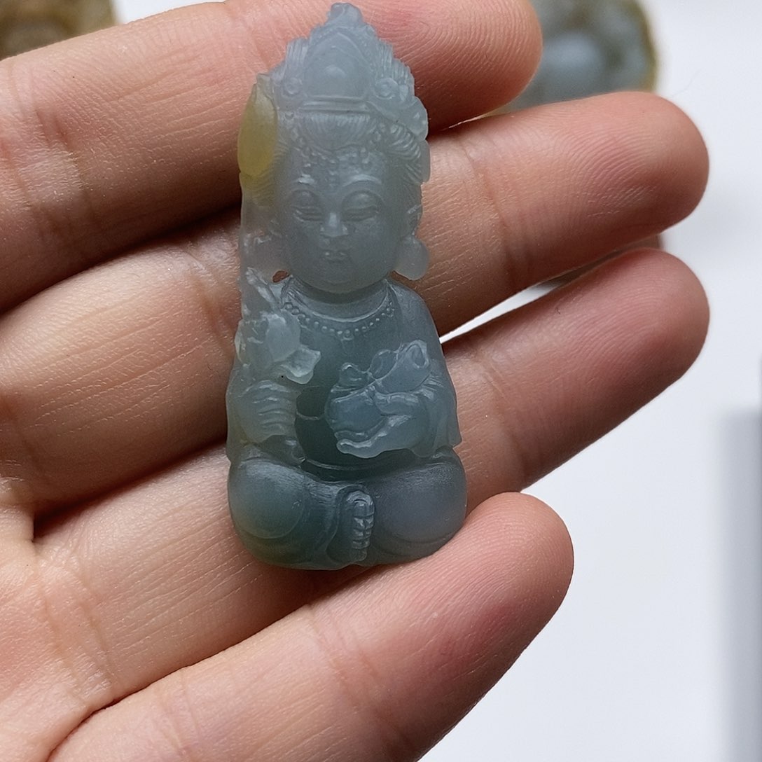 定制翡翠未镶嵌宝宝