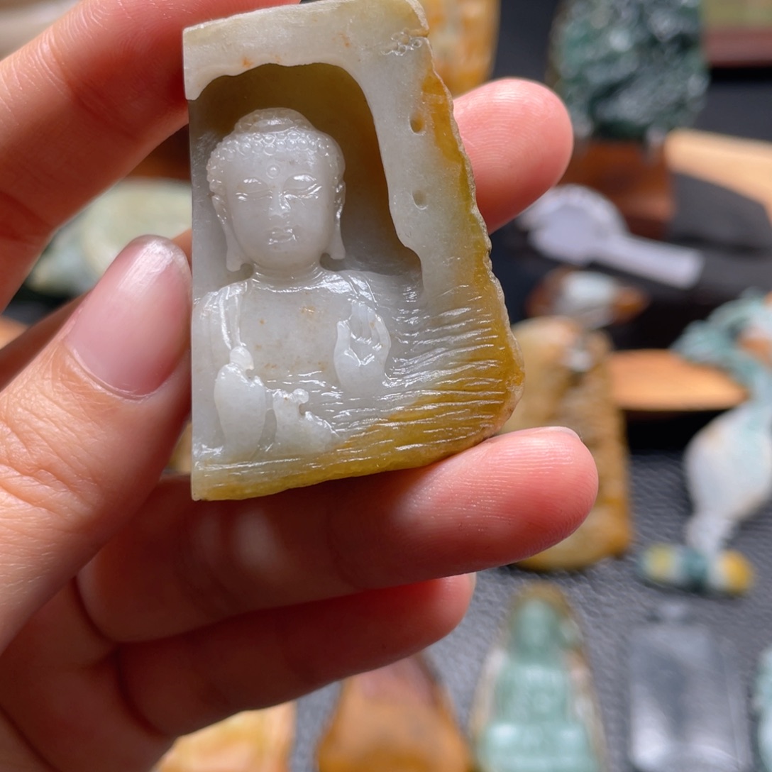 定制翡翠未镶嵌翡翠