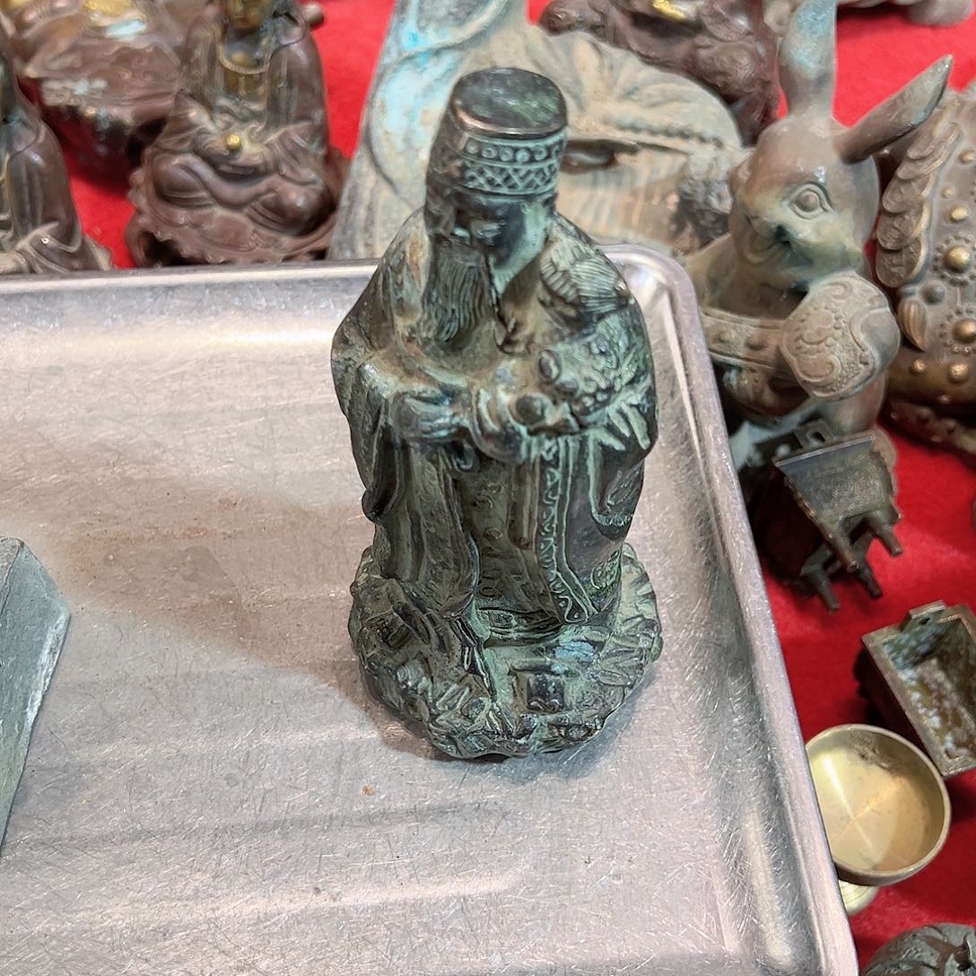 会*的黄铜摆件工艺品，