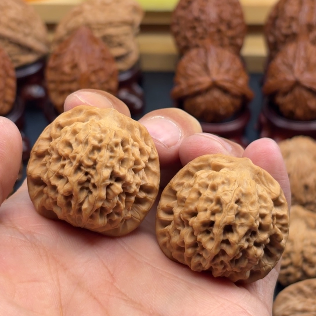 文玩核桃把件36+全品秦闷狮子头文玩核桃把件