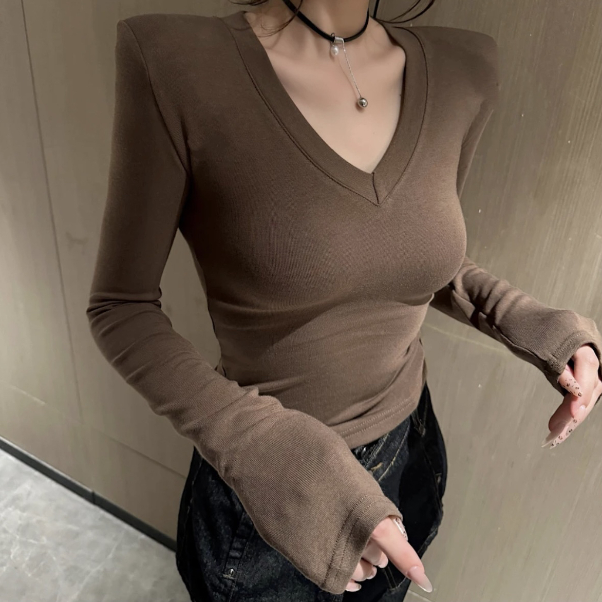 kk-法式简约V领修身百搭洋气针织气质打底衫231065w上衣秋冬