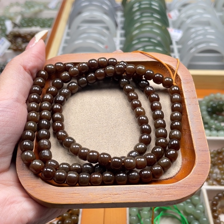 和田玉未镶嵌珠串6*7mm