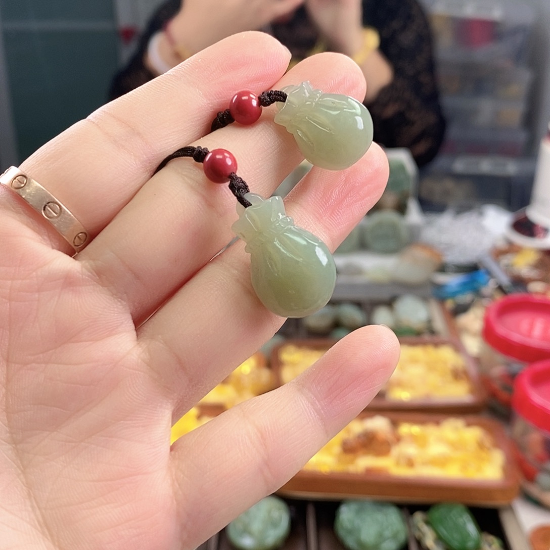 未镶嵌手链和田玉（糖玉）