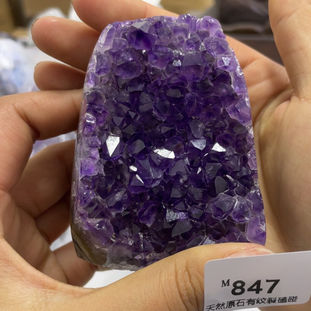 紫晶大型摆件（非配饰）未镶嵌