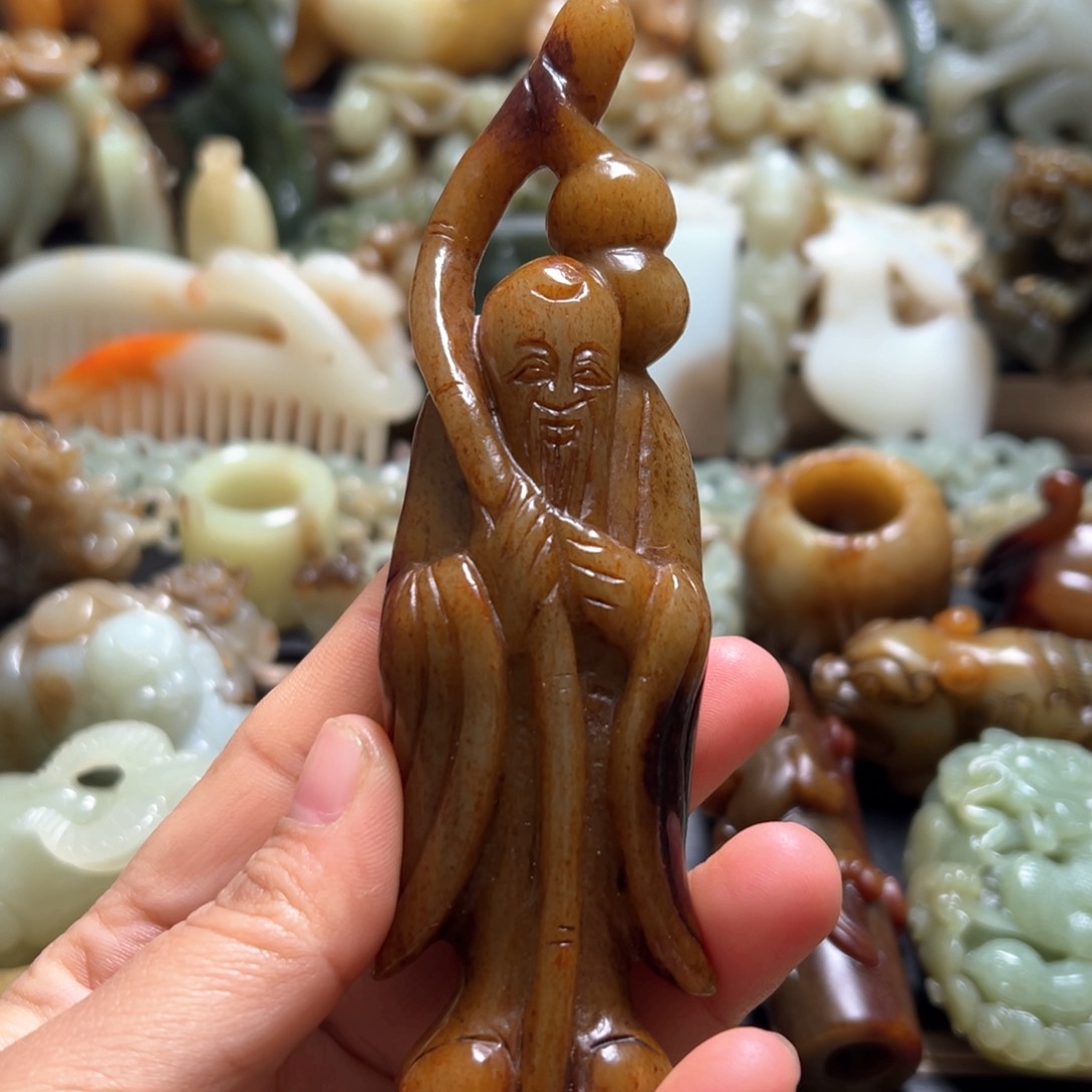 和田玉（糖玉）颈饰未镶嵌