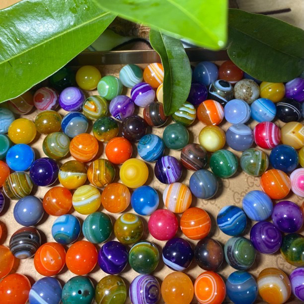 娇娇    福利卡12mm玛瑙珠子直播链接，私拍多样性发一颗