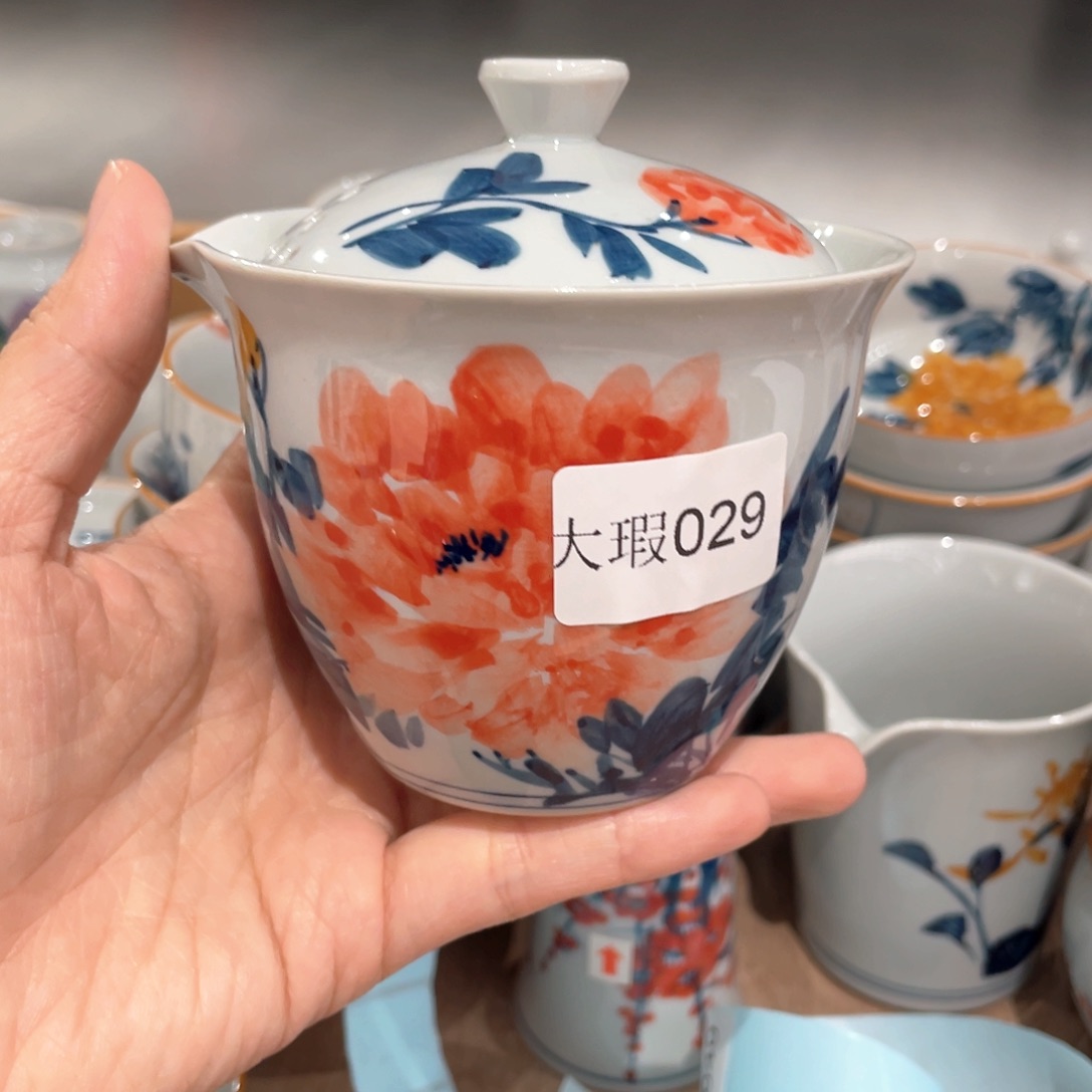 釉下手绘茶具微瑕